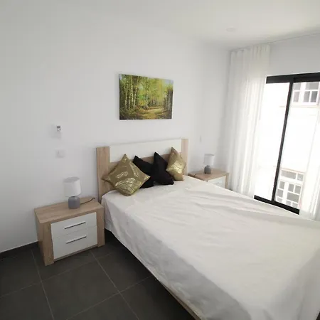 T1 Centre Paddy's Ii אלבור