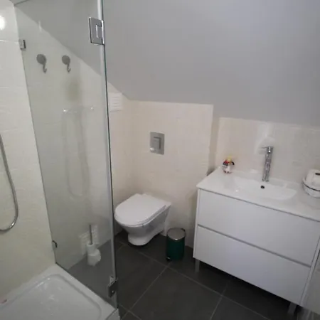 T1 Centre Paddy's Ii