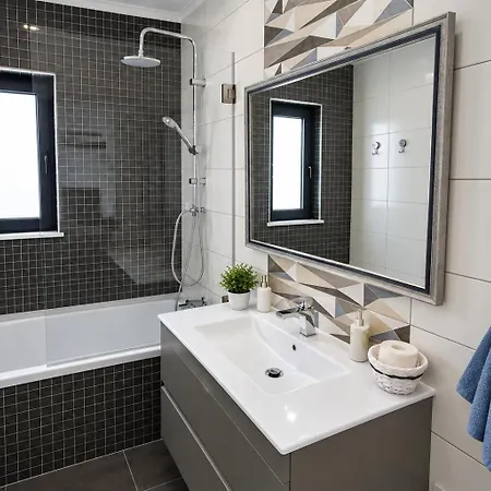 Apartment T1 Centre Paddy's Ii